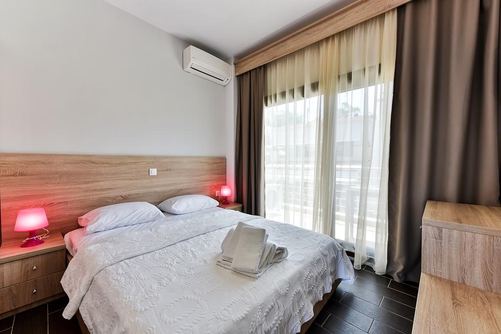 Pension Limani Ammouliani Exterior photo